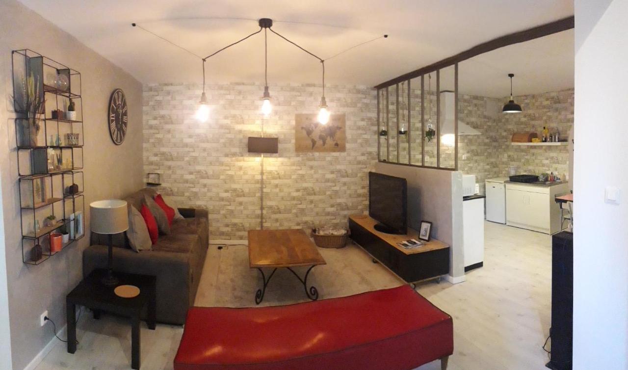 Le Relais Champetre Lägenhet Joux Exteriör bild